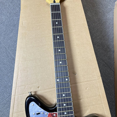 Electric guitar with mahogany body and rosewood neck, high-quality and free of charge for delivery.
