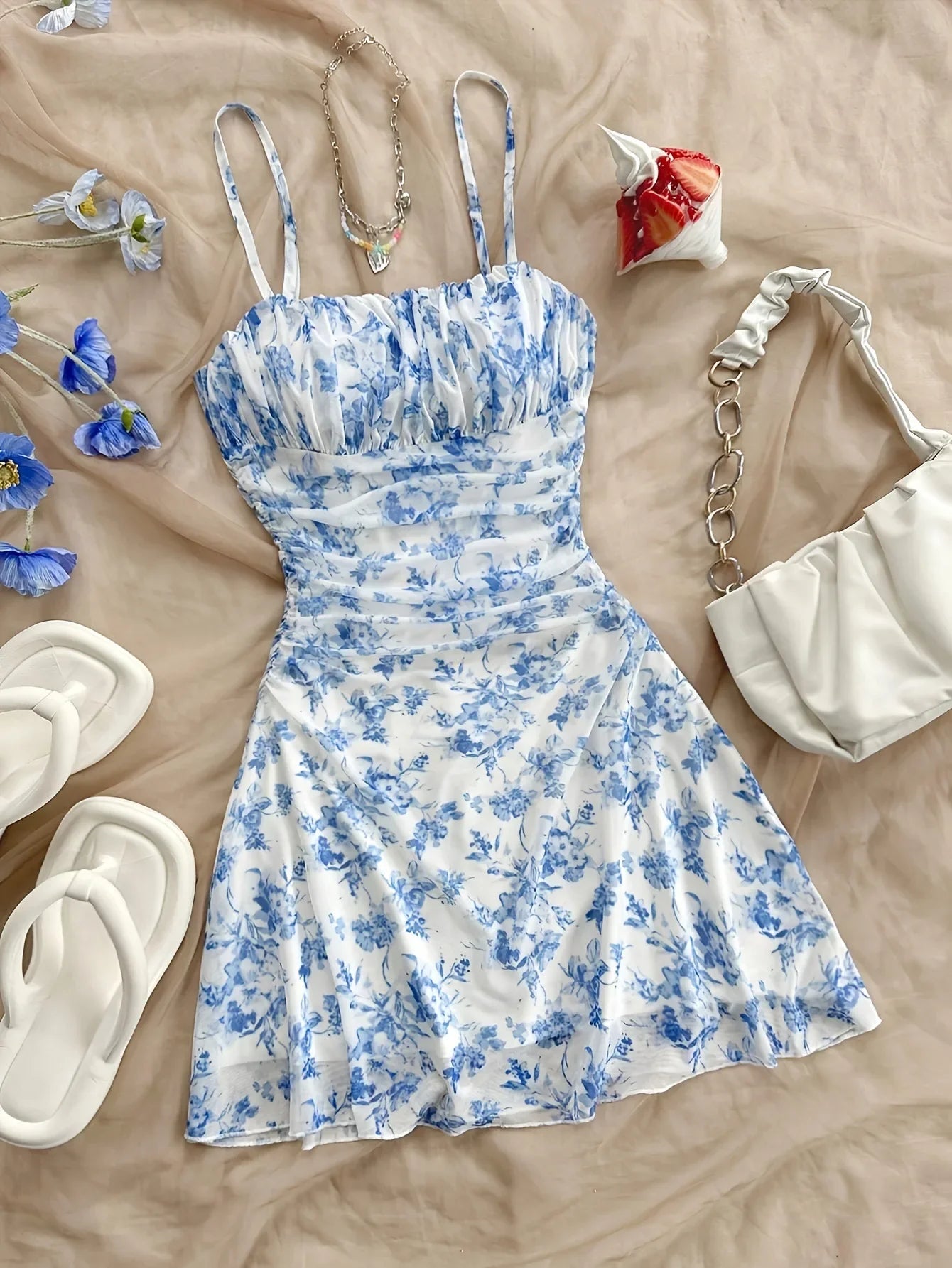 Women Summer Dresses 2025 New Sexy and Fashion Dress Romantic Field Simple Simple Elegant Dress