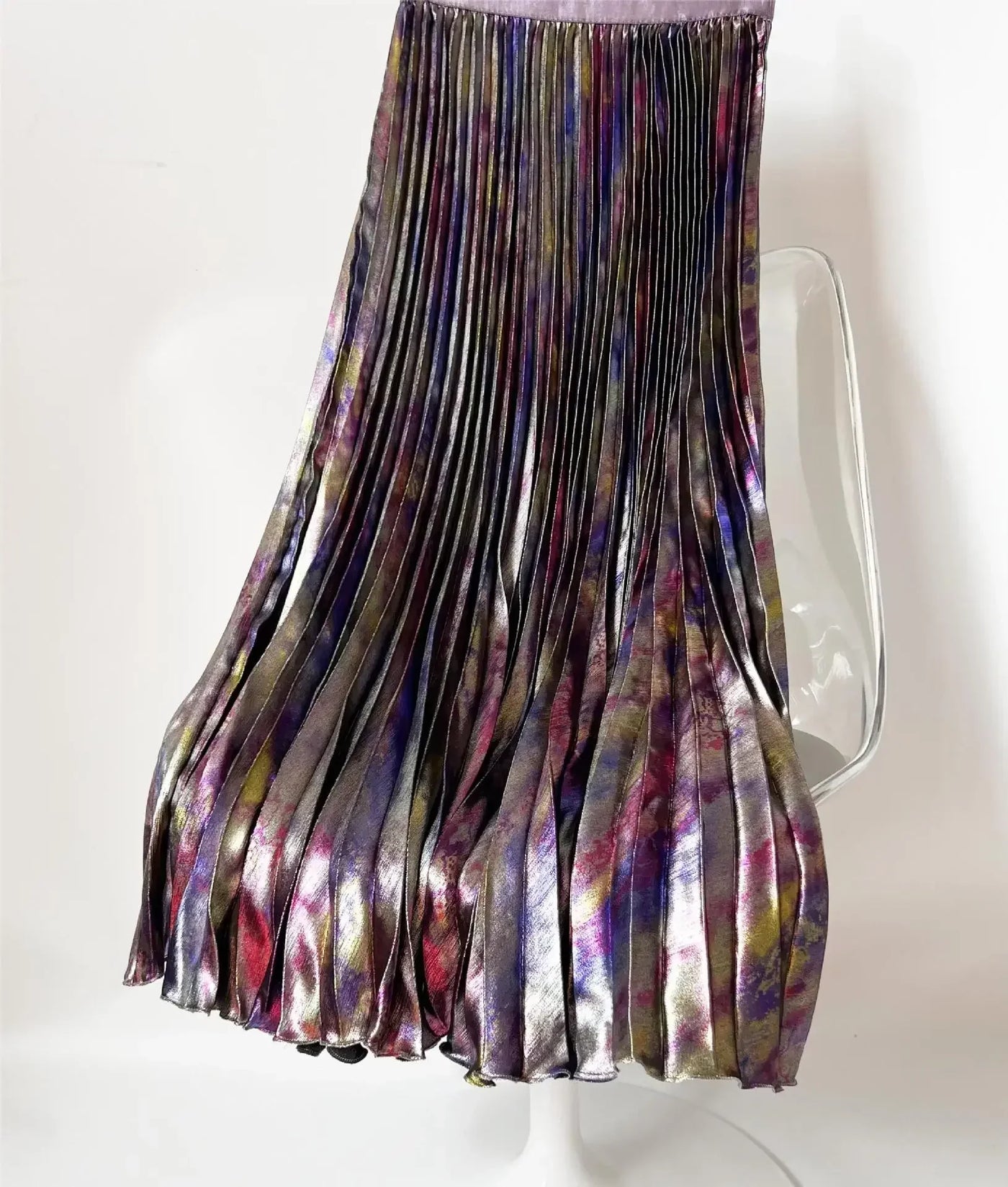 Shiny Colorful Luxury High Waist Midi Skirt 2025 Spring/Summer Fashion Trends Elastic Waistband Pleated Skirt Old Money Style