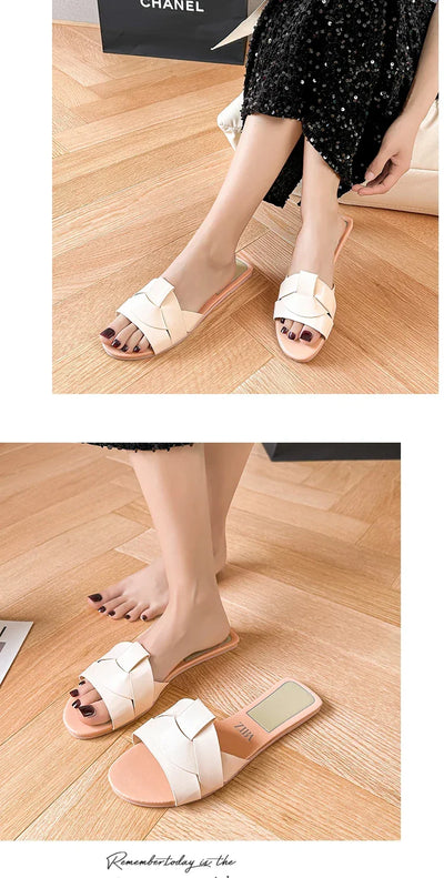 Designer Woman Flat Slippers 2025 Luxury Designer Sandals Casual Bottom Slippers Summer Women Sandals New Shoes for Women