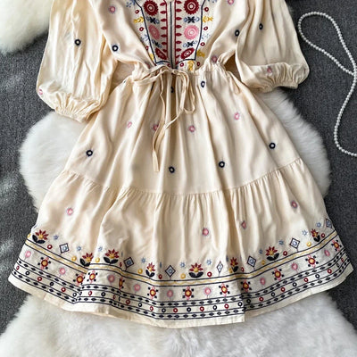 Boho Dress for Women Embroidery Floral Print V-neck Elastic Waist Lace-up Dresses with Belt Summer Vestidos Folds Dropshipping