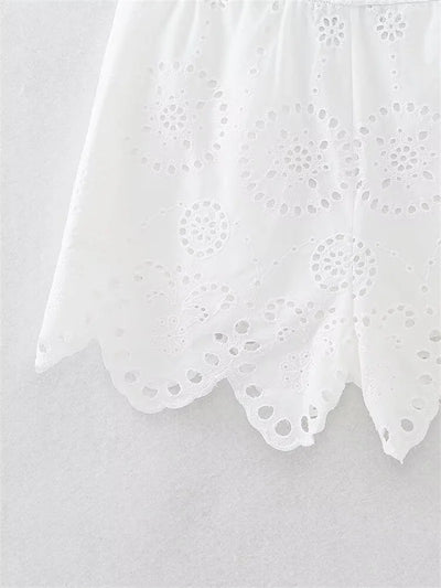 2025 Women's New Shorts Summer White Cutout Sexy Shorts Embroidered Trims Casual Fashion Personality Versatile