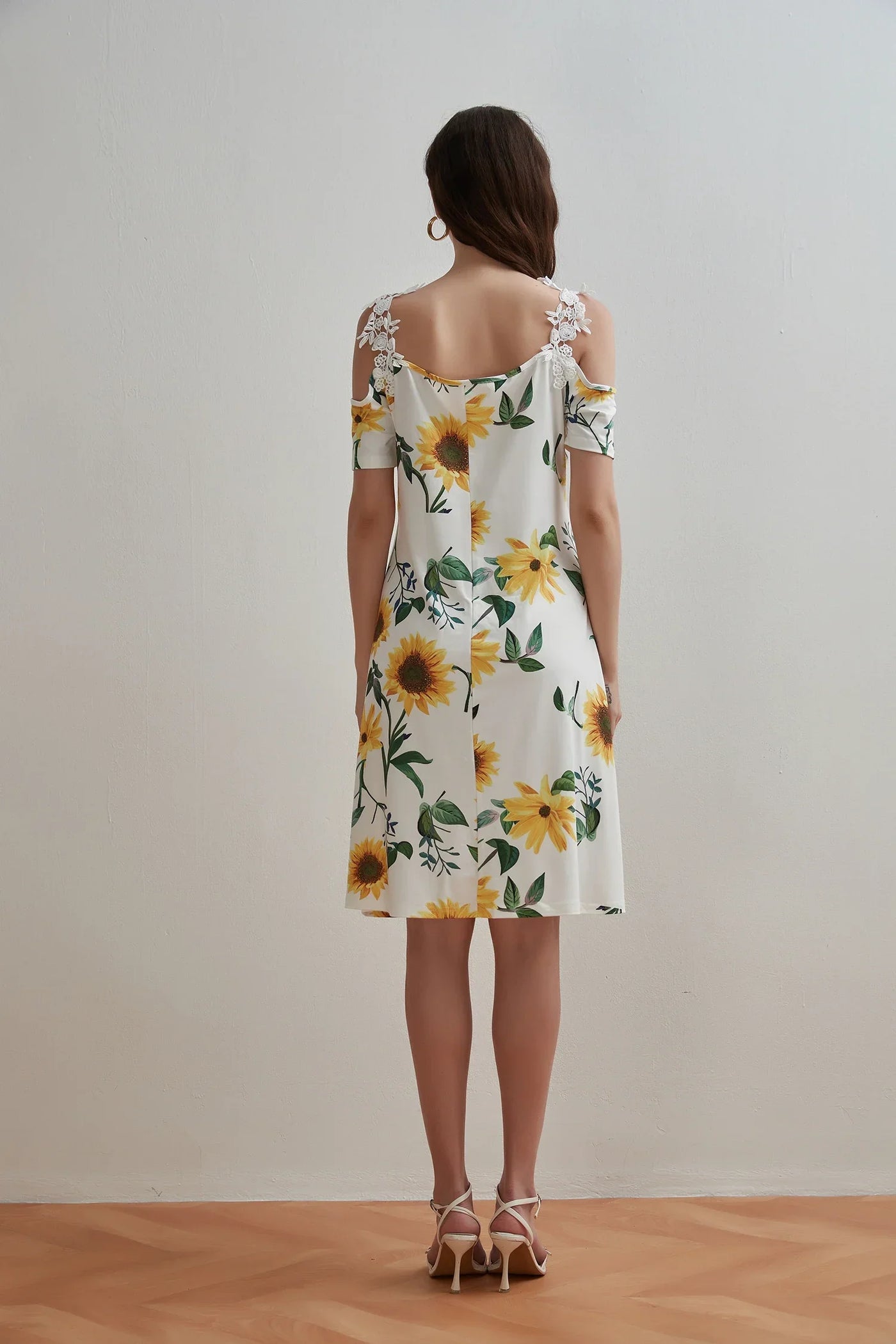 Women'S Elegant Dresses 2025 Summer New Women's Fashionable Lace V-neck classic style Dress Summer Casual Bohemian Daily dress