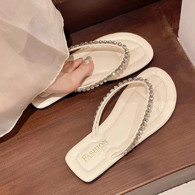 Beach flip-flops women wear high-grade summer new flat-bottomed non-slip holiday online celebrity toe sandals.