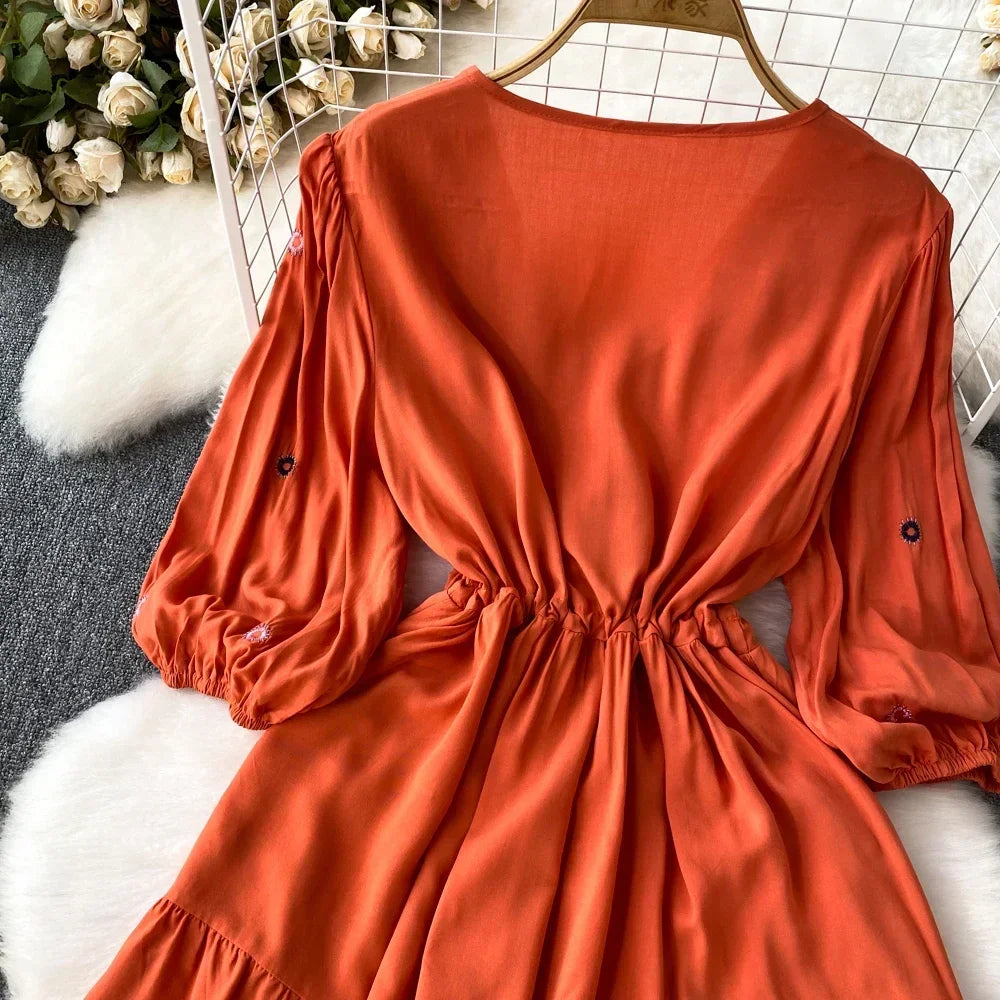Boho Dress for Women Embroidery Floral Print V-neck Elastic Waist Lace-up Dresses with Belt Summer Vestidos Folds Dropshipping