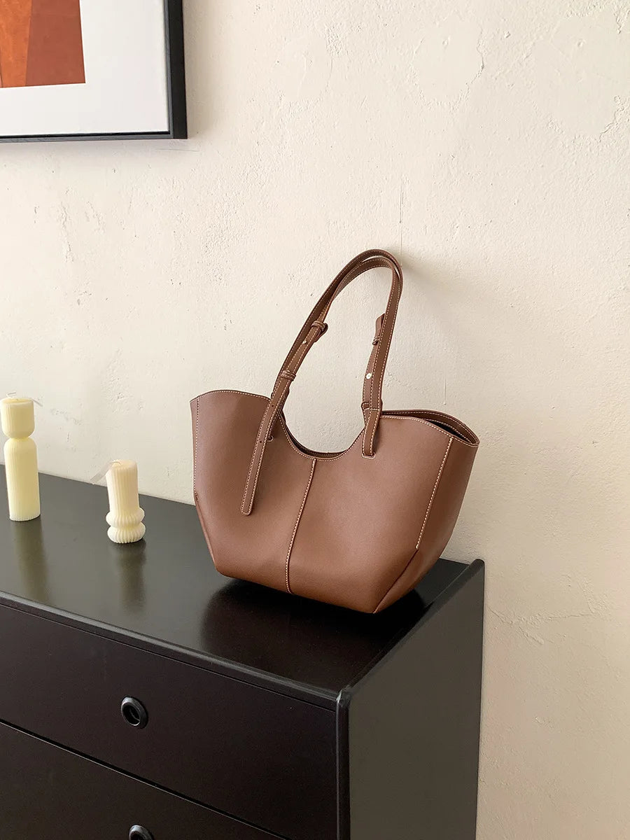 Designer Large Capacity Women Handbag Single Shoulder Portable Shopping Bag Luxury Leather Ladies Commuter Underarm Totes Bag