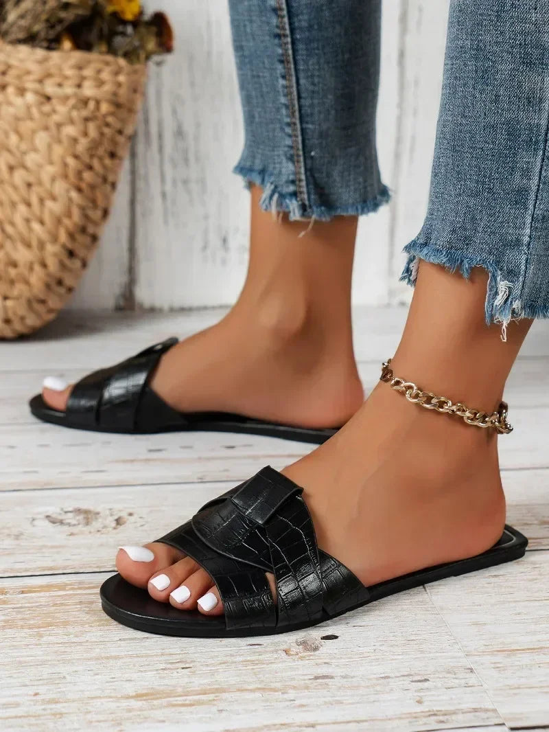 Designer Woman Flat New Slippers Woven with Comfortable Women's Shoes Casual Bottom Slippers Women's Shoes Summer