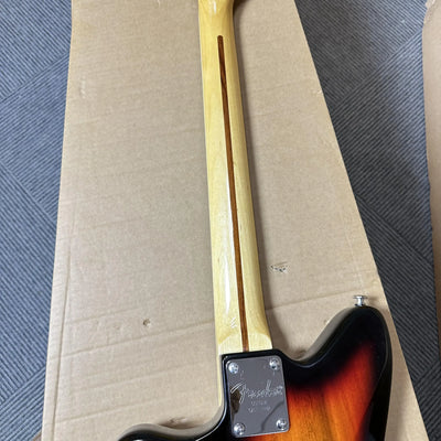 Electric guitar with mahogany body and rosewood neck, high-quality and free of charge for delivery.