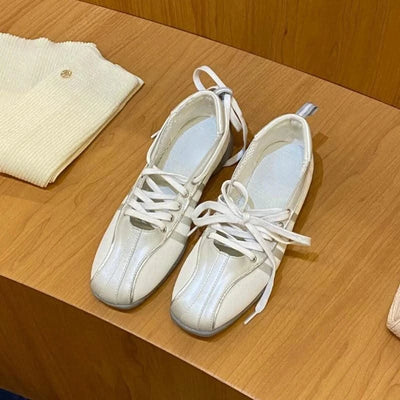 Women's lace-up retro casual ballet style flats Comfortable lightweight sneakers
