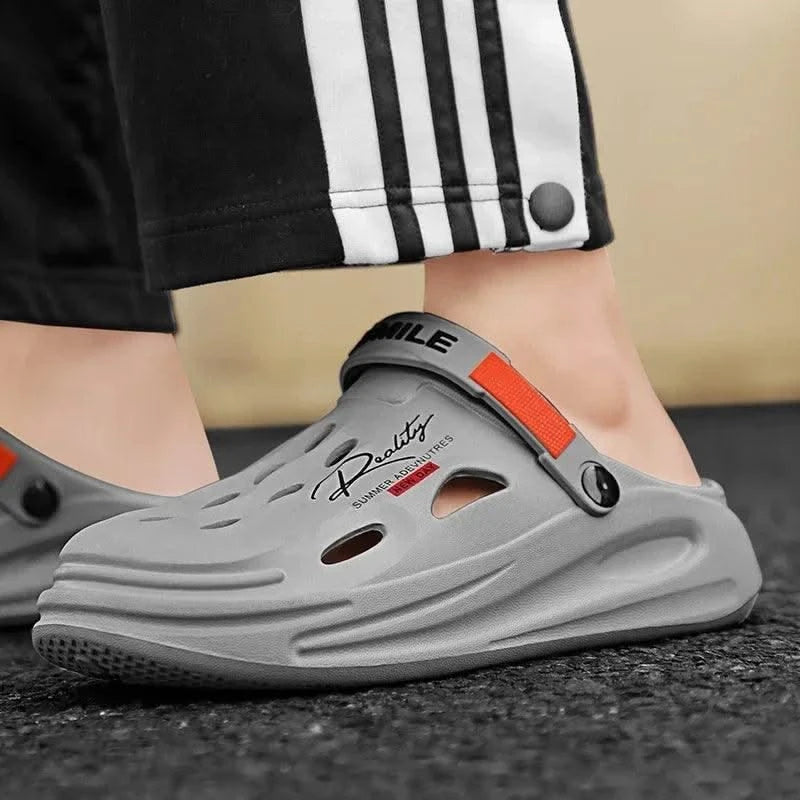 Men's Clogs Slippers Sandal Men Garden Shoes Flat Sandals Male Sneakers Outdoor Home Clogs Slides Men Summer Shoes