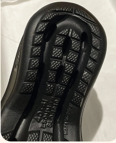 Women Slippers Couples Garden Clog Women Water Proof Chef Shoe Comfortable Sandal Slippers For Pet Workers Outdoor Fishing Shoes