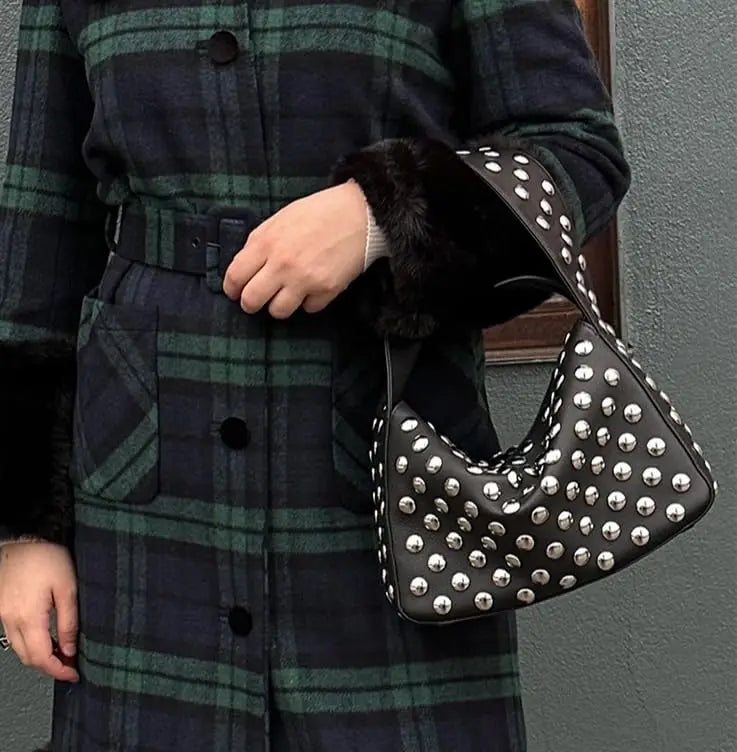 Fashionable Studded Purses Shoulder Hobo Bag Punk Women Small Shouder Purse Vegan Leather Designer Handbags Streetwear