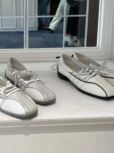 Women's lace-up retro casual ballet style flats Comfortable lightweight sneakers