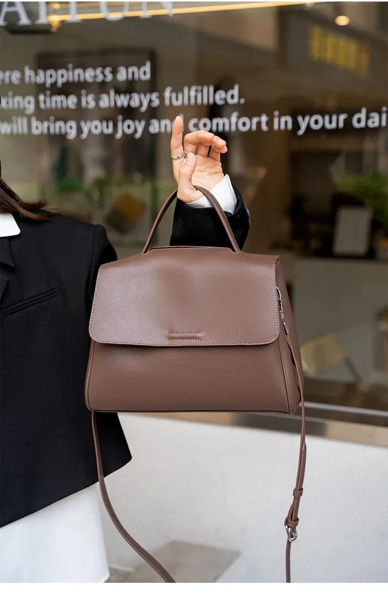 Women's Cowhide Genuine Leather Shoulder Bag Female Fashion Luxury Designer Handbags Ladies Commuting Large Capacity Bucket Bags