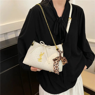 Famous Designer Women's Handbag In Soft Leather, Elegant Crossbody-Bag With Adjustable Strap, Classic Luxury Style