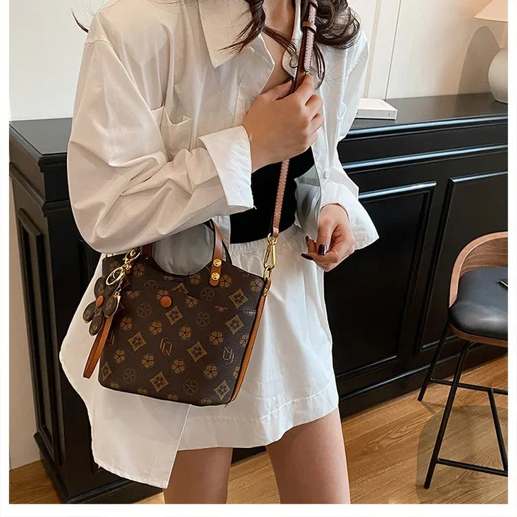 In 2025, Designer Retro Printed Handbags, Convertible Crossbody Bags, and Luxury Textured Best-selling Women's Bags