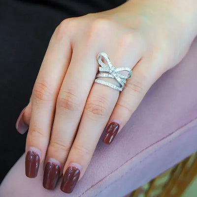 Luxury Bow Design Rings for Women Wedding Jewelry Fashion Bridal Ring Shiny Zircon Ring Geometric Crystal Accessories