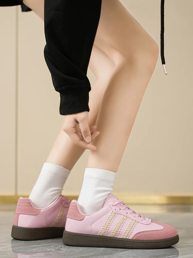 Women Sneakers 2025 Spring New Luxury Flat Loafers Comfortable Slip on Soft Female Sneakers Lightweight Outdoor Shoes for Women*