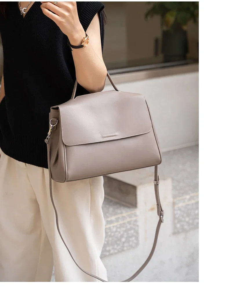 Women's Cowhide Genuine Leather Shoulder Bag Female Fashion Luxury Designer Handbags Ladies Commuting Large Capacity Bucket Bags