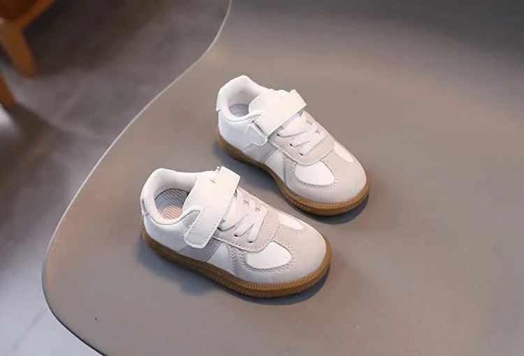 Children's Sports Shoes Flat Non Slip Boys' Running Shoes Breathable Comfortable Casual Shoes Autumn New Girls Sneakers J131