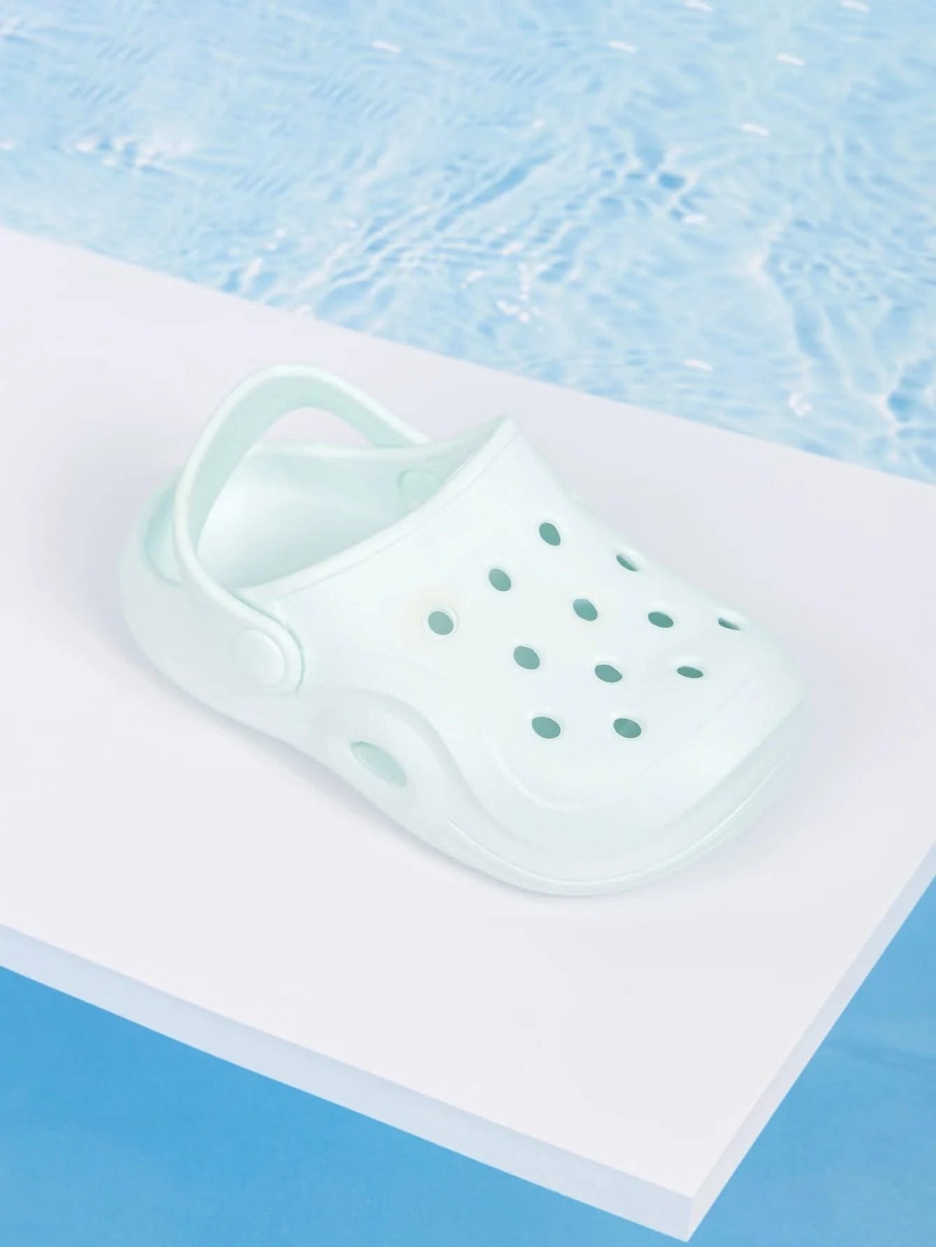 Kids Clogs Boys Girls Toddler Slip On Slide Garden Shoes Summer Outdoor Lightweight Beach Pool Kids Sandals Slippers Water Clogs