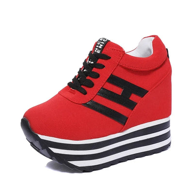The New Fashion Platform Shoes for Women 2023 Comfortable Non-slip Women Boots Casual Flats Designer Shoes Chunky Sneakers