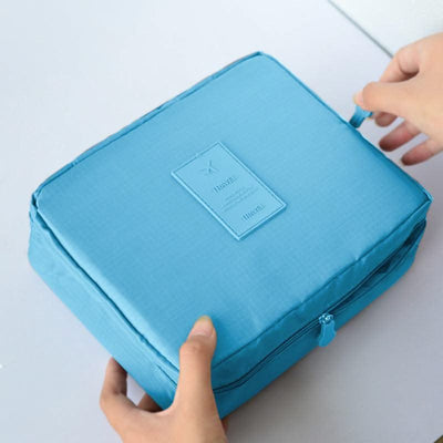 EXCLUSIVE Outdoor Multifunction Cosmetic Bag For Women